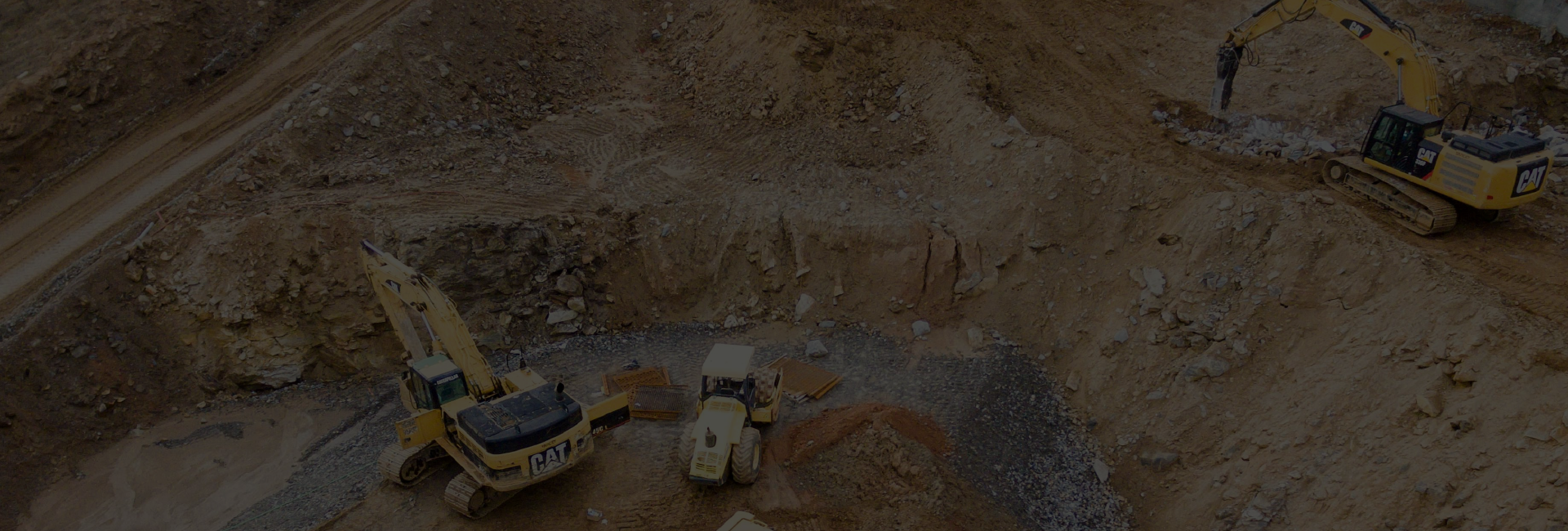 Banner Vật Liệu Thô